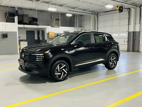 New 2026 Nissan Kicks SV image 12