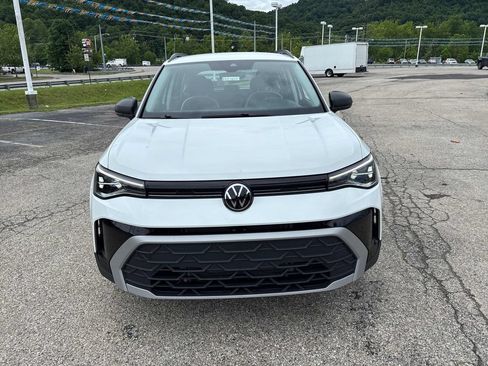 Used 2025 Volkswagen Taos S AWD/4WD image 8