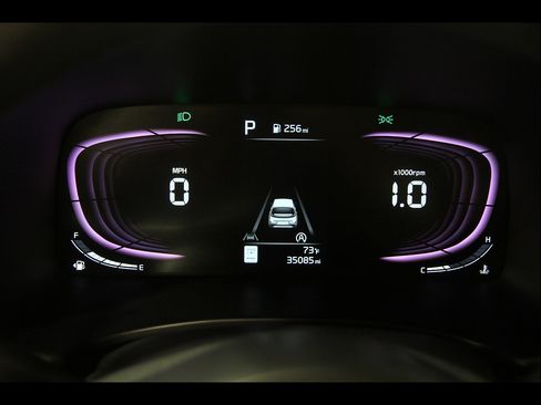 Used 2024 Kia Soul LX w/ Option Group 015 FWD image 8