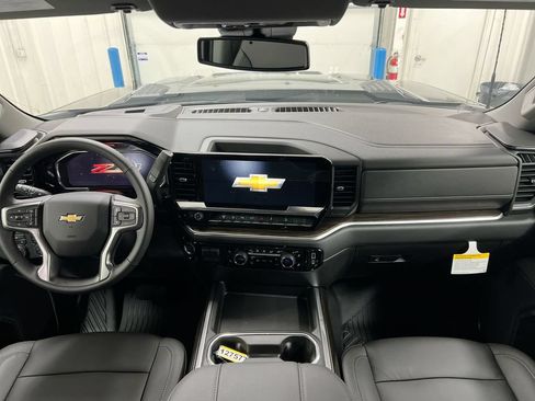 New 2026 Chevrolet Silverado 2500 LT w/ All Star Edition AWD/4WD image 10