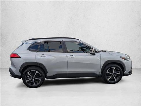 Used 2025 Toyota Corolla Cross AWD Hybrid w/ Convenience Package image 4