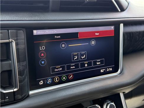 Used 2021 GMC Yukon Denali w/ Denali Premium Package RWD image 55