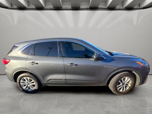 Used 2022 Ford Escape SE w/ Convenience Package image 16