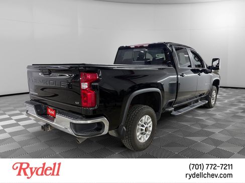 Used 2024 Chevrolet Silverado 2500 LT w/ Safety Package AWD/4WD image 5