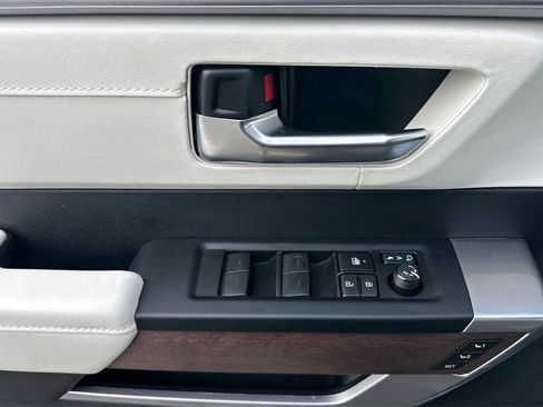 Used 2023 Toyota Sequoia Capstone image 11