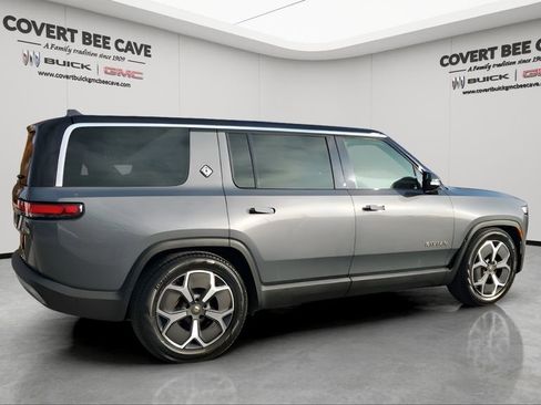 Used 2023 Rivian R1S Adventure image 10