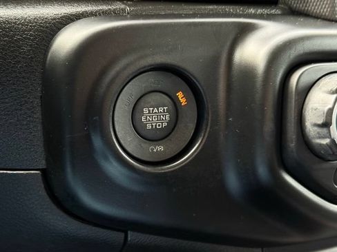 Used 2022 Jeep Gladiator Sport AWD/4WD image 20