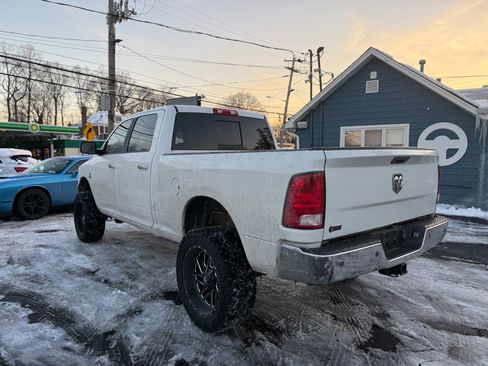 Used 2018 RAM 2500 SLT image 7