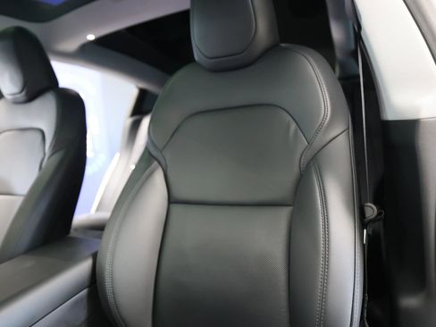 Used 2024 Tesla Model 3 Standard Range image 23