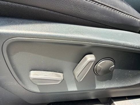 Used 2021 Ford Escape Titanium AWD/4WD image 27