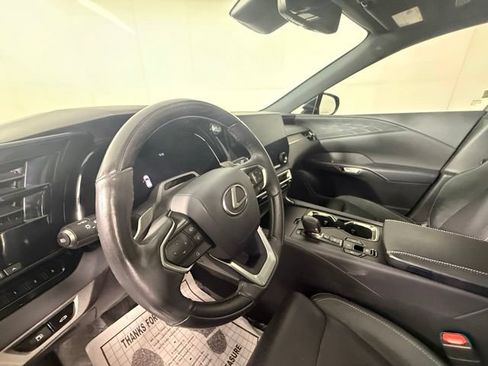 Certified 2023 Lexus RX 350 FWD w/ Accessory Package (Z1) image 9