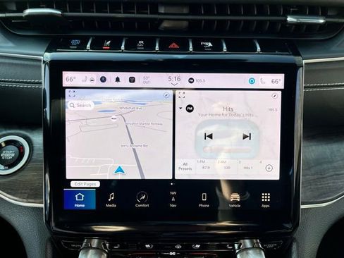 Used 2023 Jeep Grand Cherokee Overland w/ Luxury Tech Group IV image 37