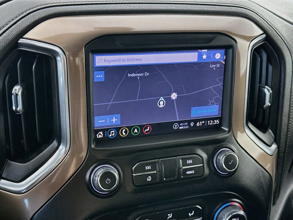 Used 2023 Chevrolet Silverado 3500 High Country w/ Technology Package AWD/4WD image 19