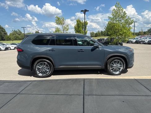 Used 2026 Toyota Grand Highlander AWD image 5