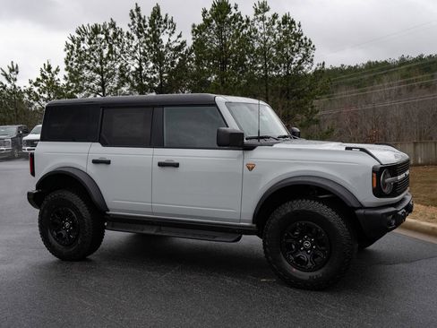 New 2026 Ford Bronco Badlands AWD/4WD image 24