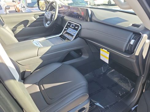 New 2026 Nissan Armada SV image 11