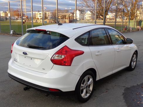 Used 2014 Ford Focus SE image 3