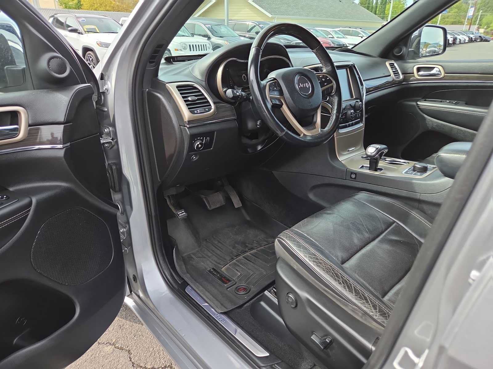 Used 2014 Jeep Grand Cherokee Overland AWD/4WD image 10