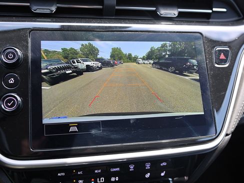Used 2023 Chevrolet Bolt EUV LT w/ Comfort Package FWD image 25