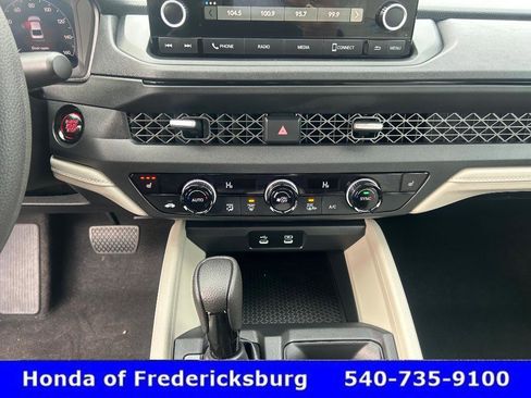 Certified 2025 Honda Accord SE image 20