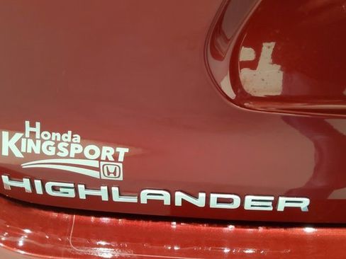 Used 2022 Toyota Highlander XLE image 49