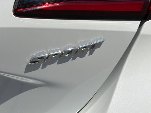 Used 2023 Honda Civic Sport image 26