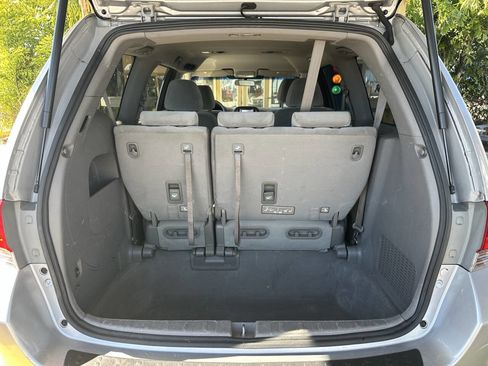 Used 2010 Honda Odyssey LX image 17