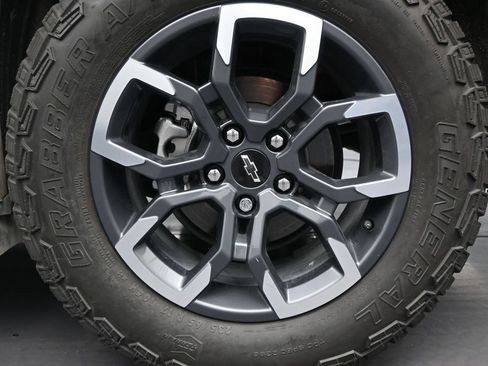 Used 2026 Chevrolet Equinox ACTIV FWD image 10