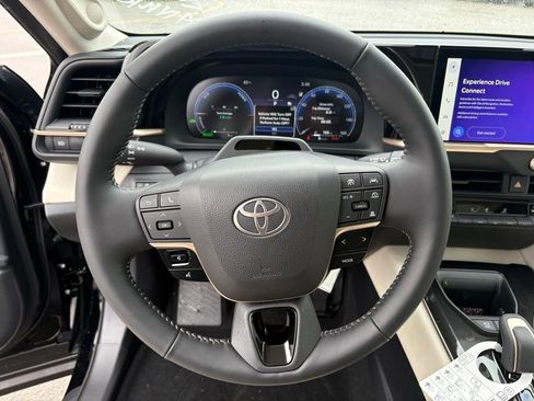 New 2026 Toyota Crown Limited image 25