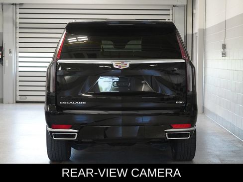 Used 2022 Cadillac Escalade Premium Luxury AWD/4WD image 5