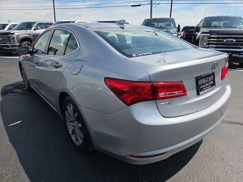Used 2018 Acura TLX FWD image 4