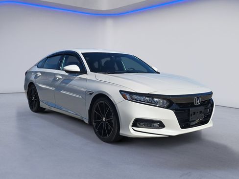 Used 2020 Honda Accord Sport image 6