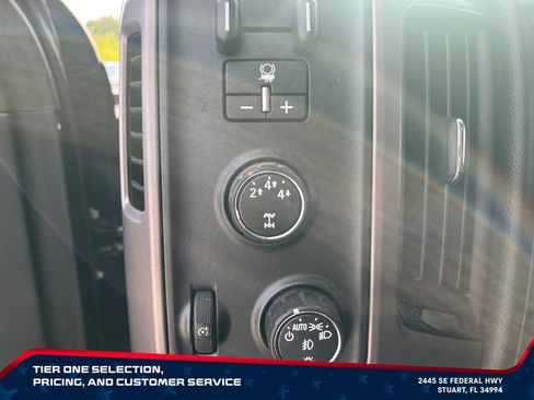 Used 2016 GMC Sierra 2500 SLT w/ All-Terrain HD Package AWD/4WD image 19