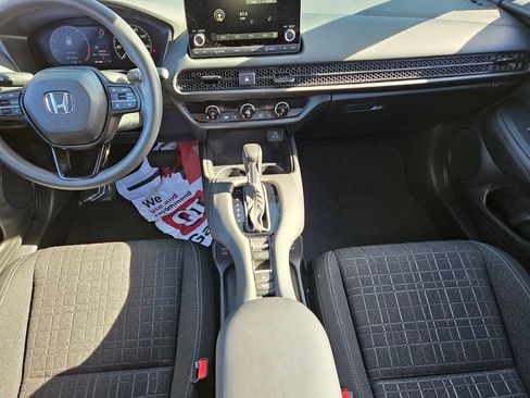 Used 2024 Honda HR-V LX image 8