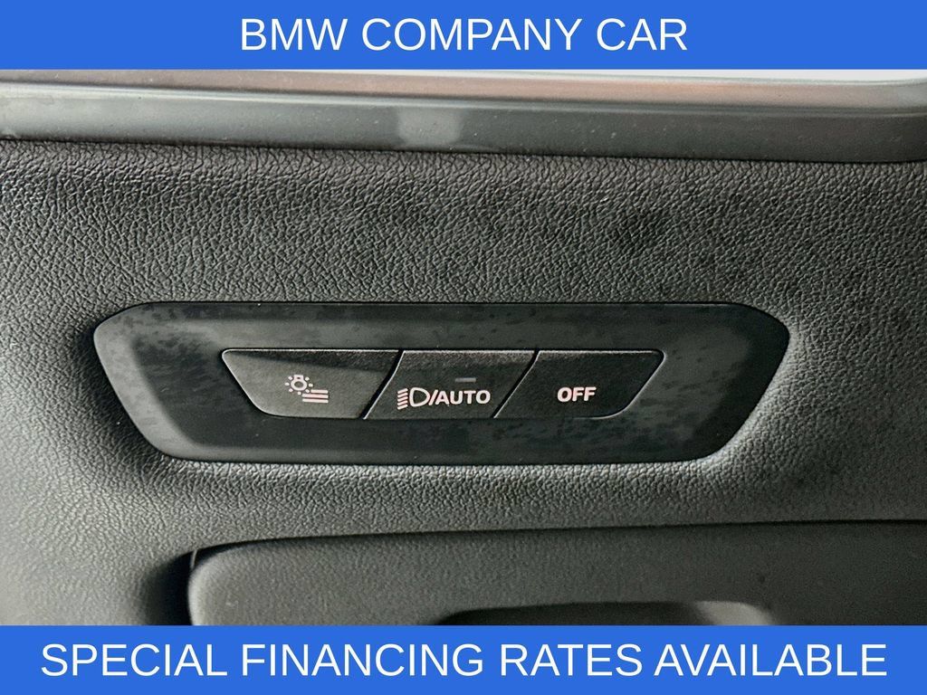 Used 2026 BMW X5 xDrive40i w/ M Sport Package AWD/4WD image 12