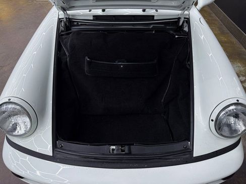 Used 1992 Porsche 911 Carrera image 38