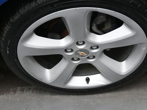 Used 2017 Chevrolet Cruze LT image 29