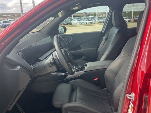 Certified 2025 BMW X3 xDrive30i w/ Premium Package image 4