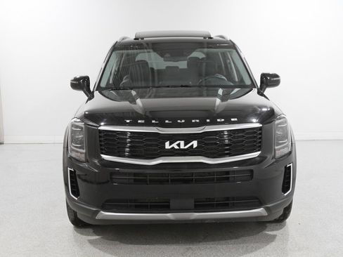 Used 2022 Kia Telluride EX w/ Towing Package image 2