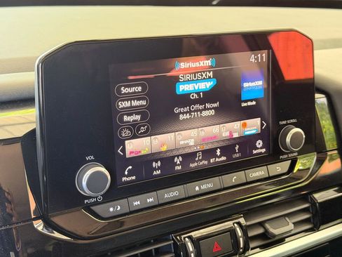 Used 2025 Nissan Pathfinder SV AWD/4WD image 8