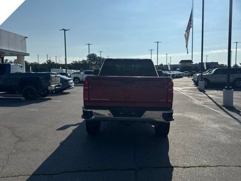 Used 2025 Chevrolet Silverado 2500 LTZ w/ LTZ Convenience Package AWD/4WD image 6
