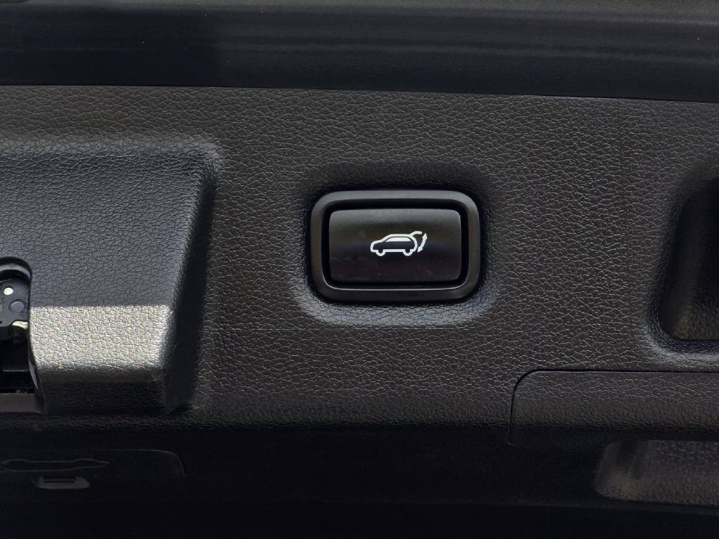 Used 2020 Hyundai Santa Fe Limited FWD image 39
