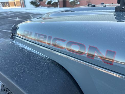 Used 2013 Jeep Wrangler Unlimited Rubicon image 20