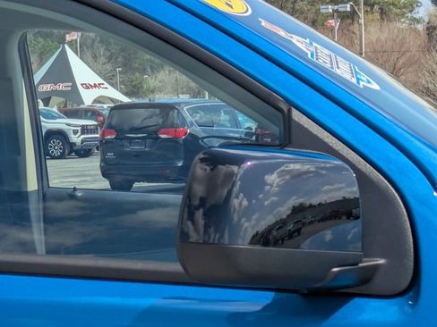 Used 2022 Chevrolet Colorado Z71 image 11