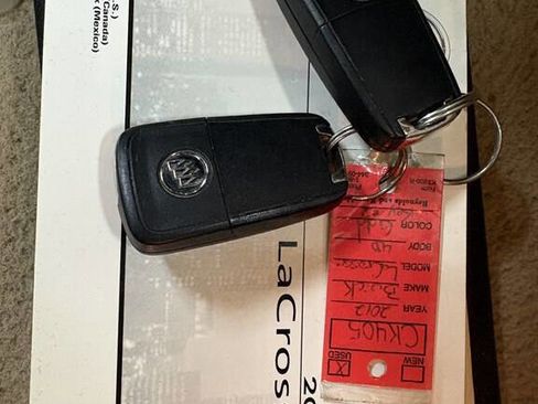 Used 2012 Buick LaCrosse Premium image 31