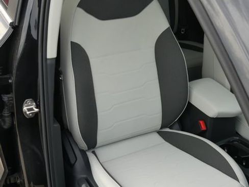New 2026 Volkswagen Taos SE FWD image 15