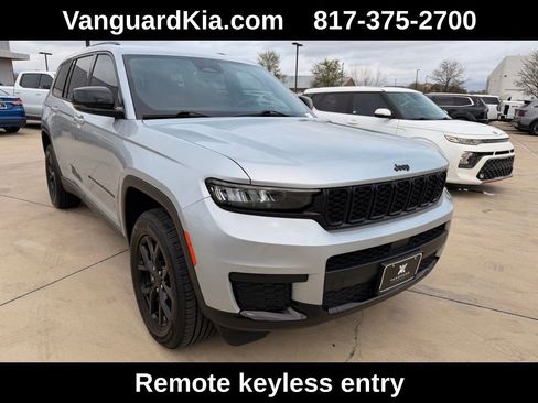 Used 2024 Jeep Grand Cherokee L Laredo image 5