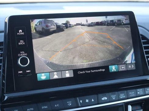 New 2026 Honda Odyssey Touring image 17