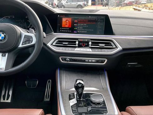 Used 2022 BMW X5 sDrive40i w/ M Sport Package image 7