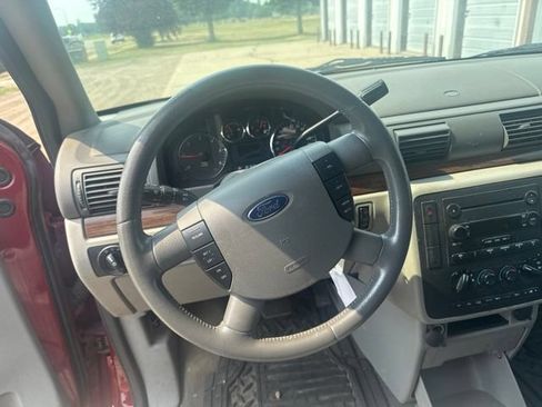 Used 2005 Ford Freestar SEL FWD image 14